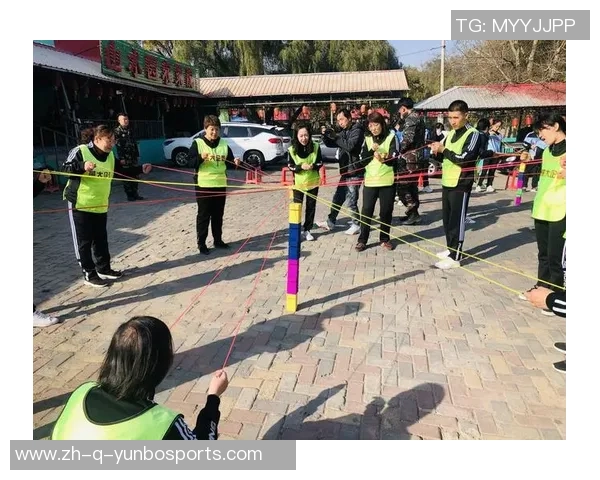 《尤里足球星:逐梦绿茵场,奋勇拼搏成就辉煌传奇》 《尤里足球星:逐梦绿茵场,奋勇拼搏成就辉煌传奇》